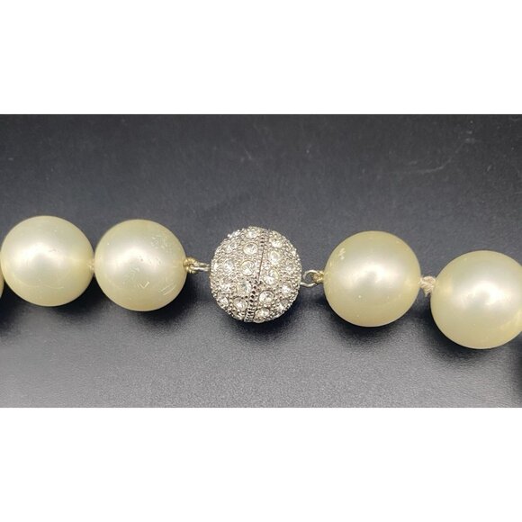 Bridal Statement Necklace 18" Glass Pearls 14mm 124g Rhinestone Clasp Formal - Picture 4 of 8